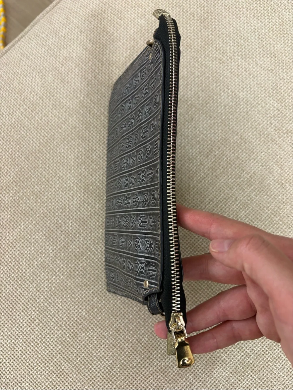 N/A textured clutch